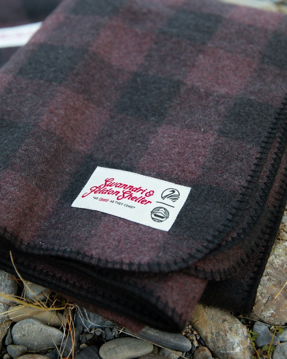Feldon Swanndri Wool Camp Blanket - Plum Check - NZ Offroader