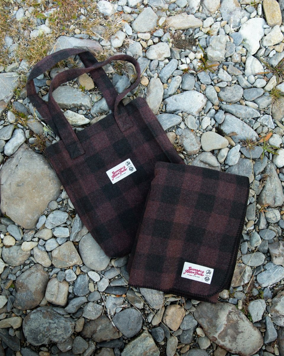 Feldon Swanndri Wool Camp Blanket - Plum Check - NZ Offroader