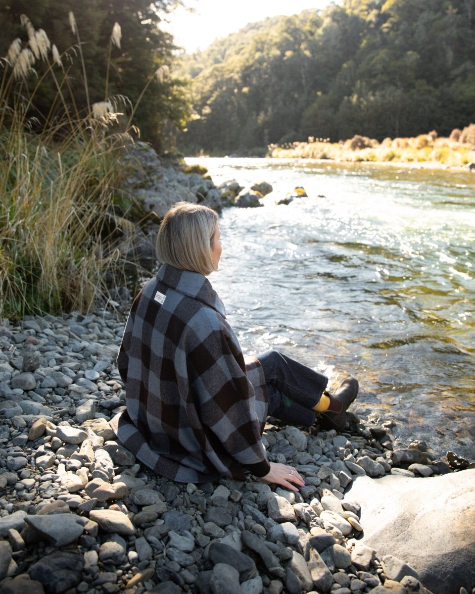 Feldon Swanndri Wool Camp Poncho - Walker Check - NZ Offroader