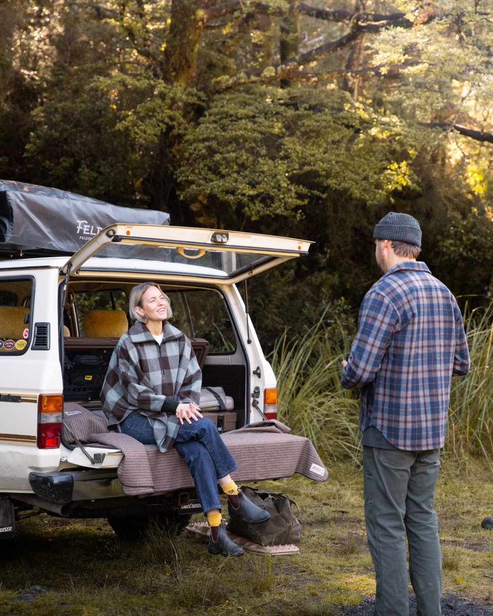 Feldon Swanndri Wool Camp Poncho - Walker Check - NZ Offroader