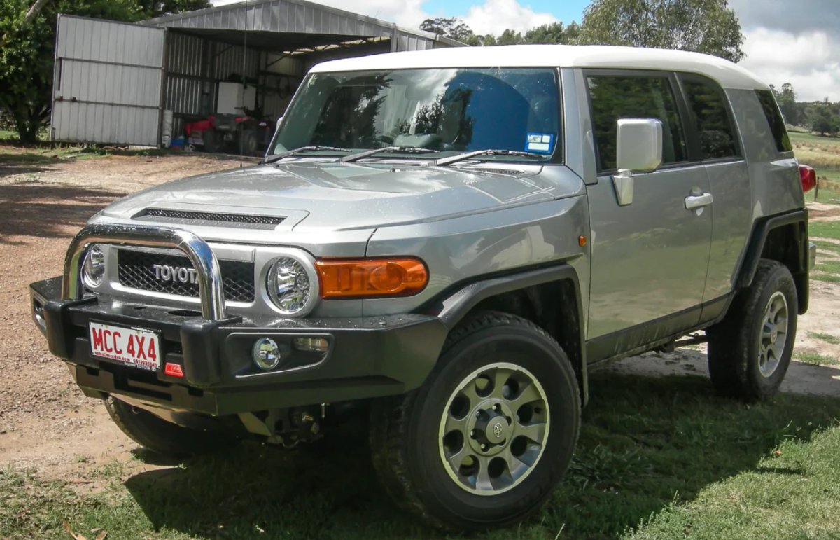 MCC Falcon 707 - 01 Single Loop Winch Bar for Toyota FJ Cruiser 2007 - current - NZ Offroader