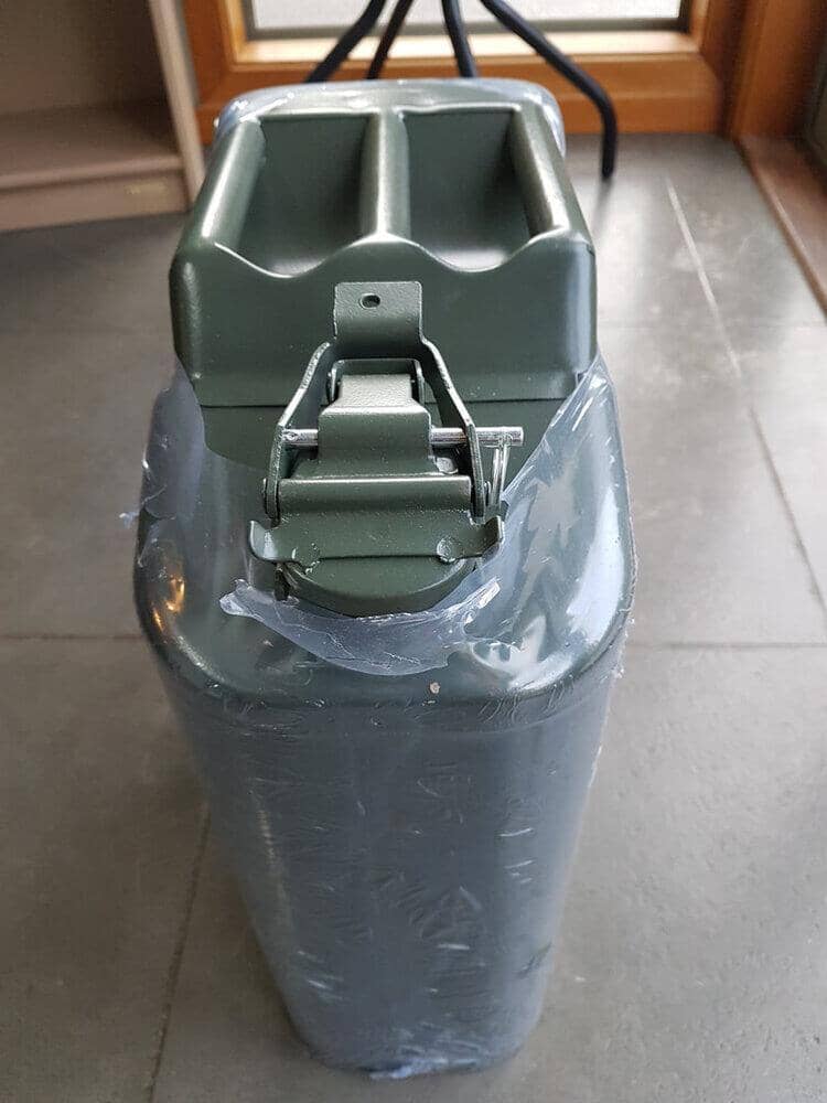 Kut Snake 20L Jerry Can & Spout - NZ Offroader