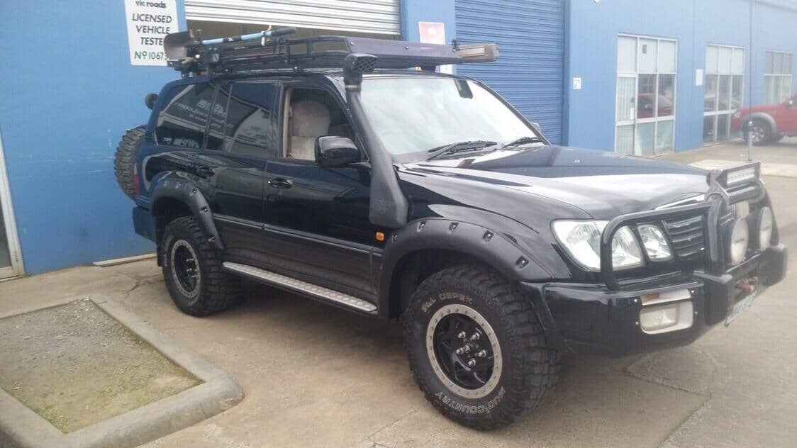 Kut Snake Flare Kit To Fit Toyota LC100 Modes - NZ Offroader