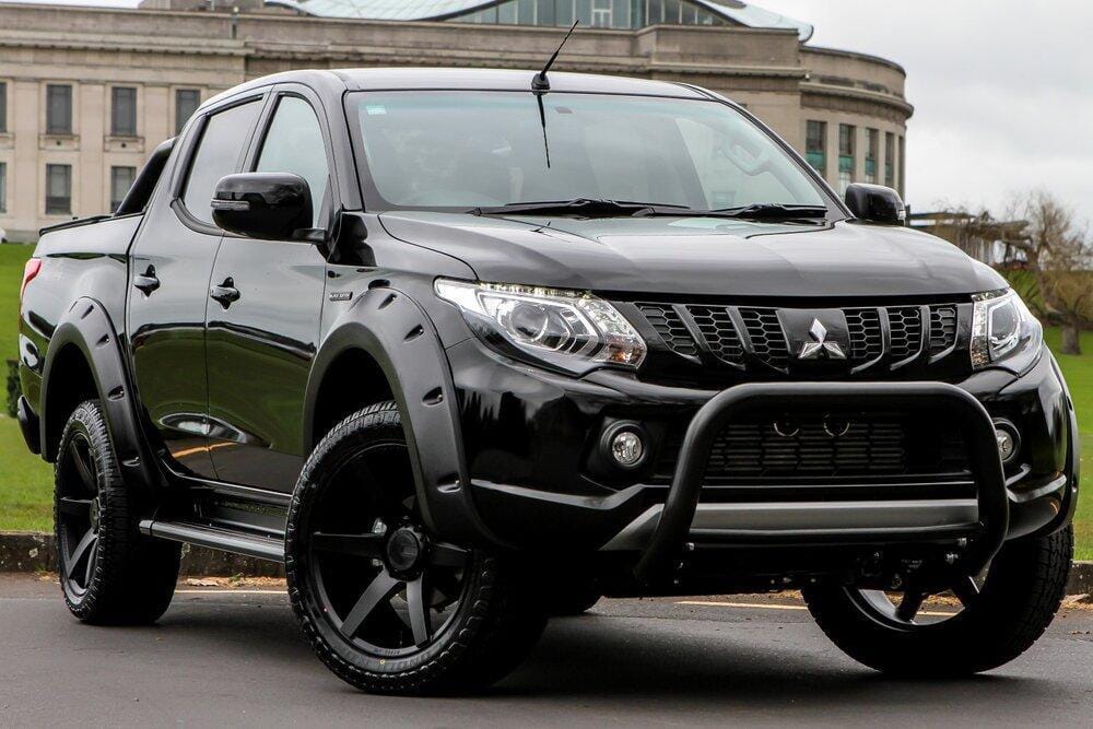 Kut Snake Flares for Mitsubishi Triton MQ Models - NZ Offroader