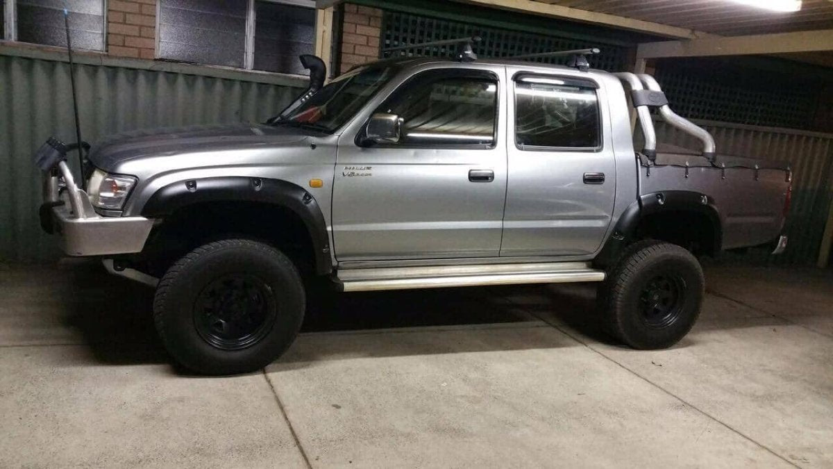 Kut Snake Flares for Toyota Hilux LN167 1991 - 2004 - NZ Offroader