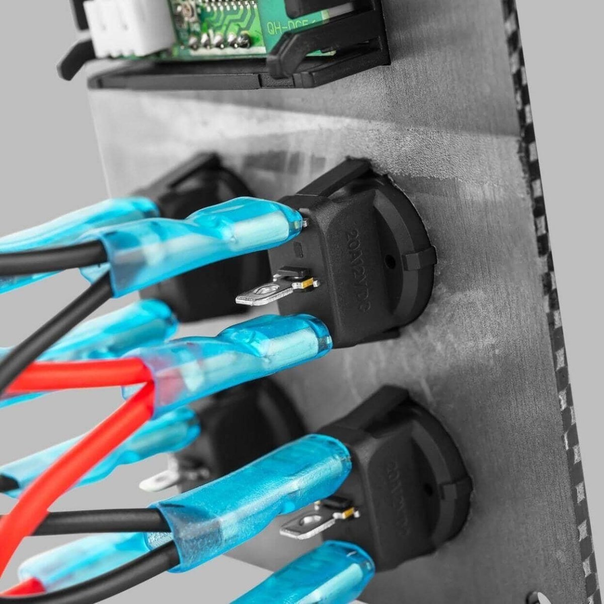 STEDI Carbon Switch Panel with USB and Digital Volt Meter - NZ Offroader