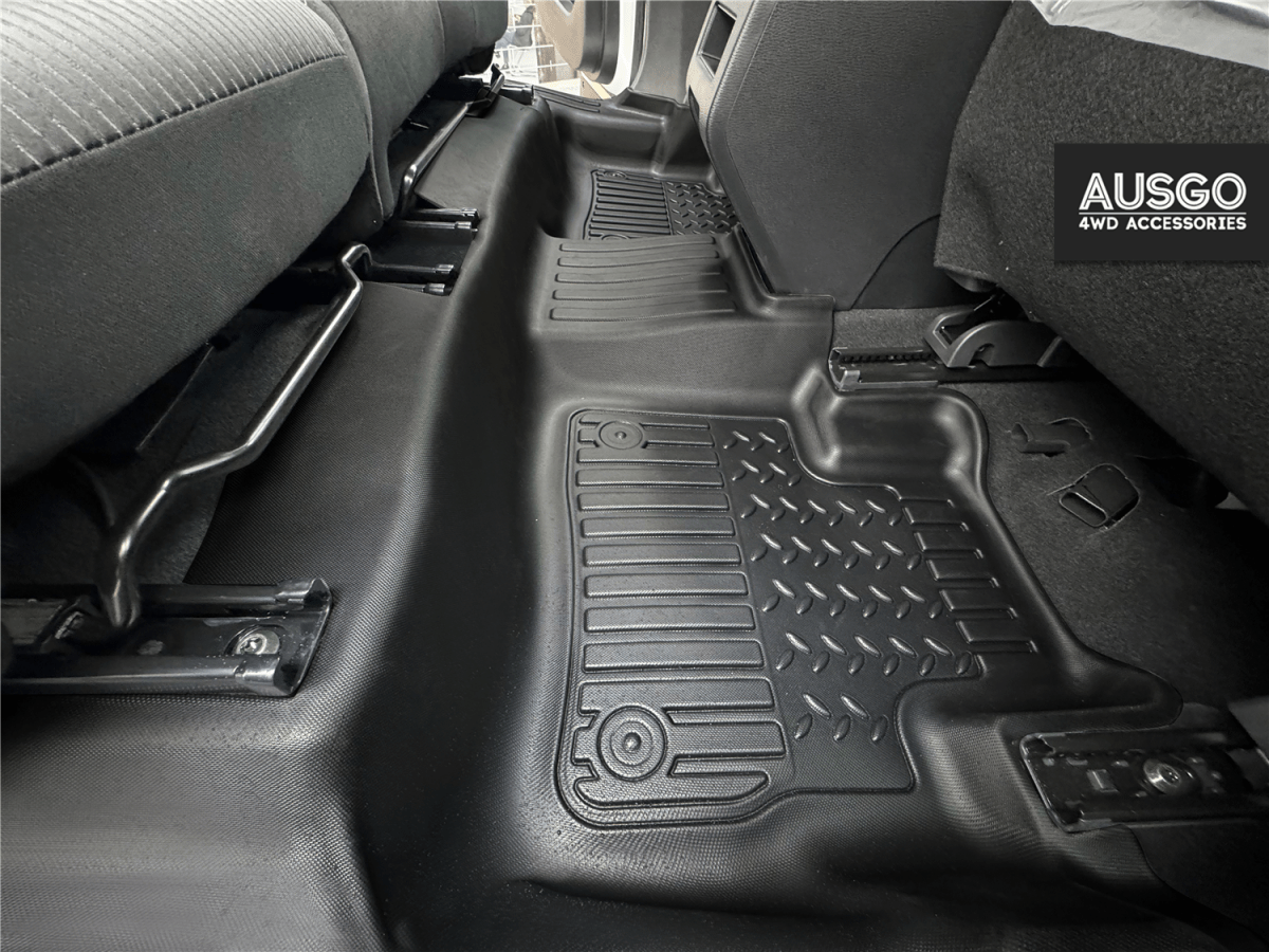 Mitsubishi Outlander 7 Seater Petrol 2021+ Car Floor Mats - NZ Offroader