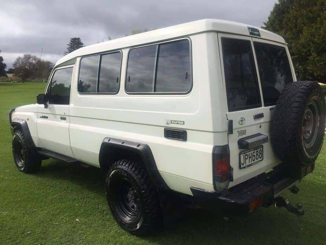 Kut Snake Flares for Toyota Landcruiser 78 Series "Troopy" - NZ Offroader