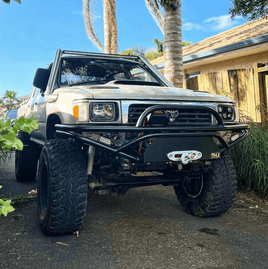 THJ UAUA Winch Compatible Bull Bar to suit Mitsubishi Triton / Challenger 1996 - 2004 - NZ Offroader